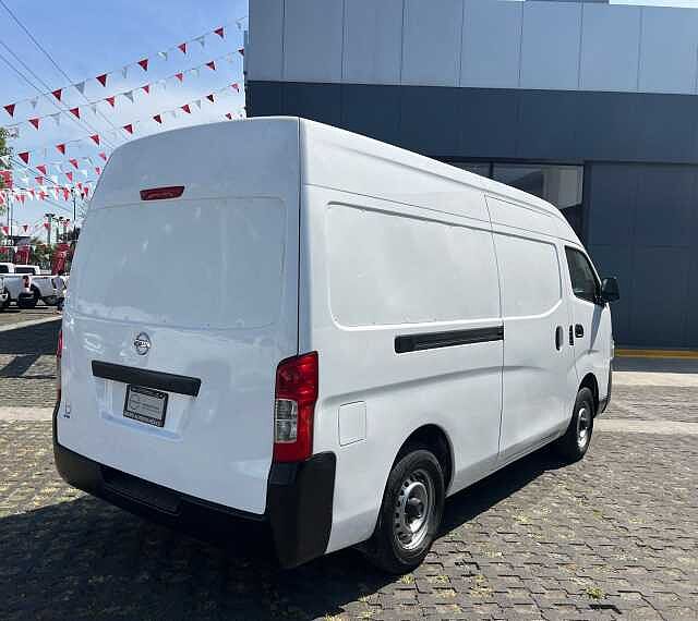 Nissan Urvan