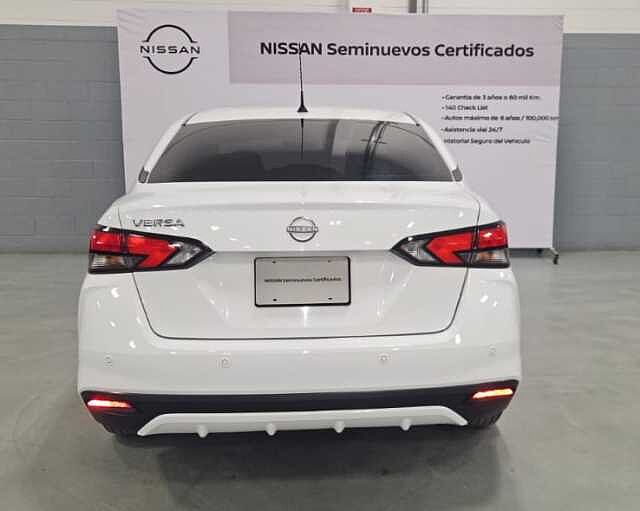 Nissan Versa