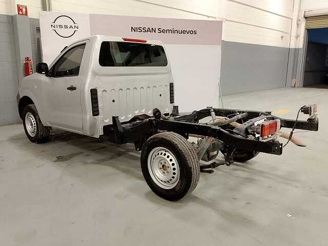 Nissan NP300