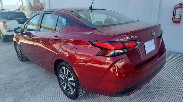 Nissan Versa