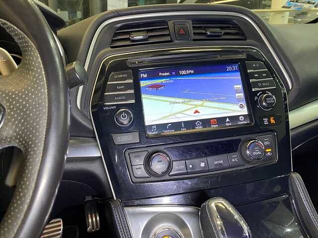 Nissan Maxima