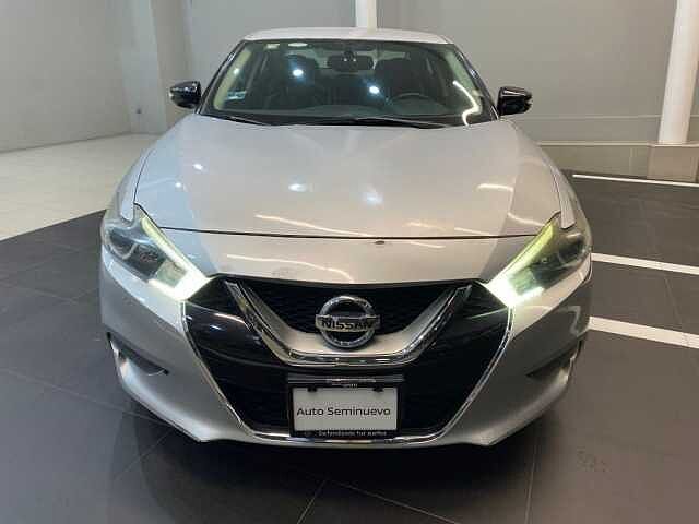 Nissan Maxima
