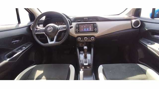 Nissan Versa