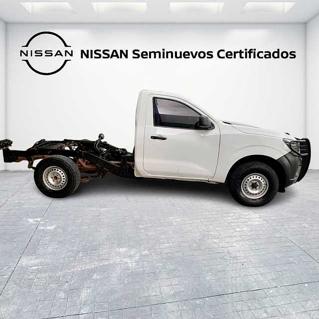 Nissan NP300