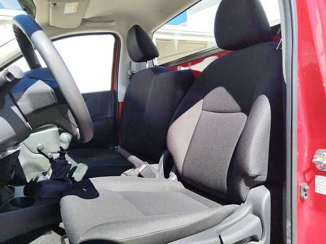 Nissan NP300 Chasis Cabina