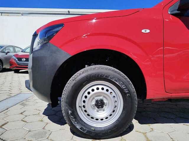 Nissan NP300 Chasis Cabina