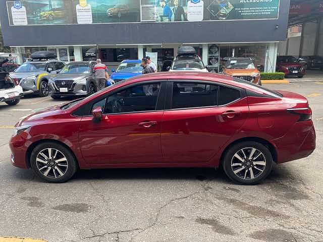Nissan Versa