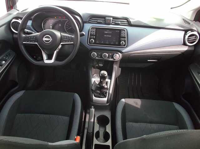 Nissan Versa