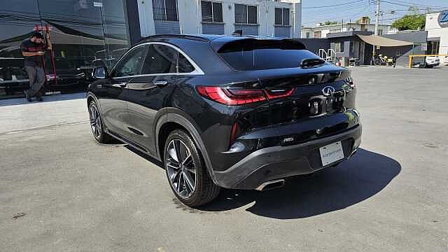 Infiniti QX55