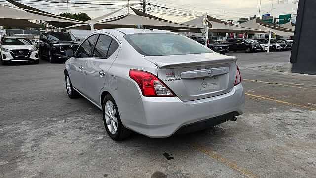 Nissan Versa