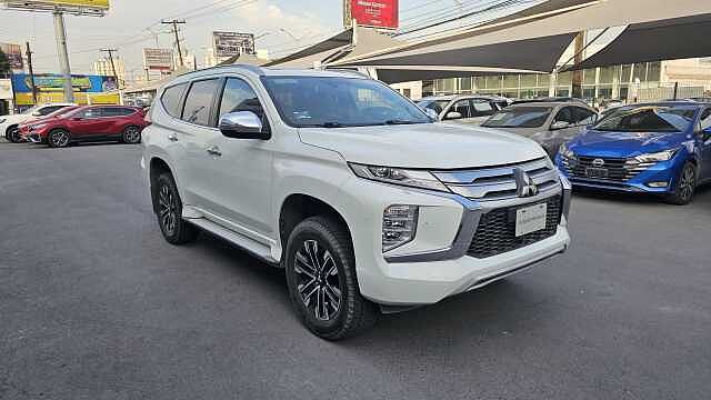 Mitsubishi Montero