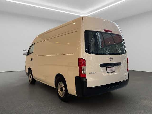 Nissan Urvan
