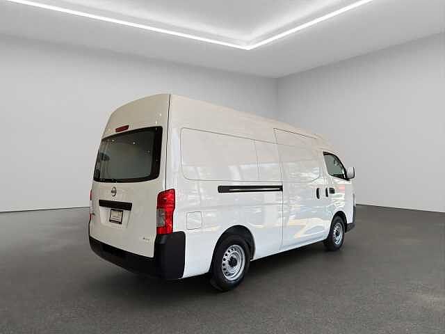 Nissan Urvan
