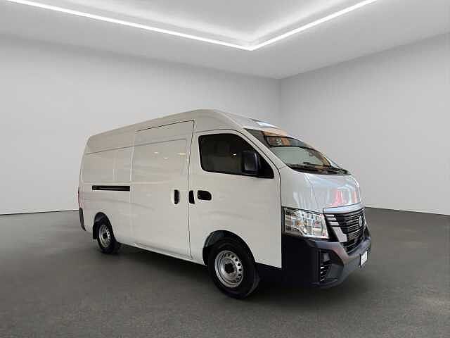 Nissan Urvan