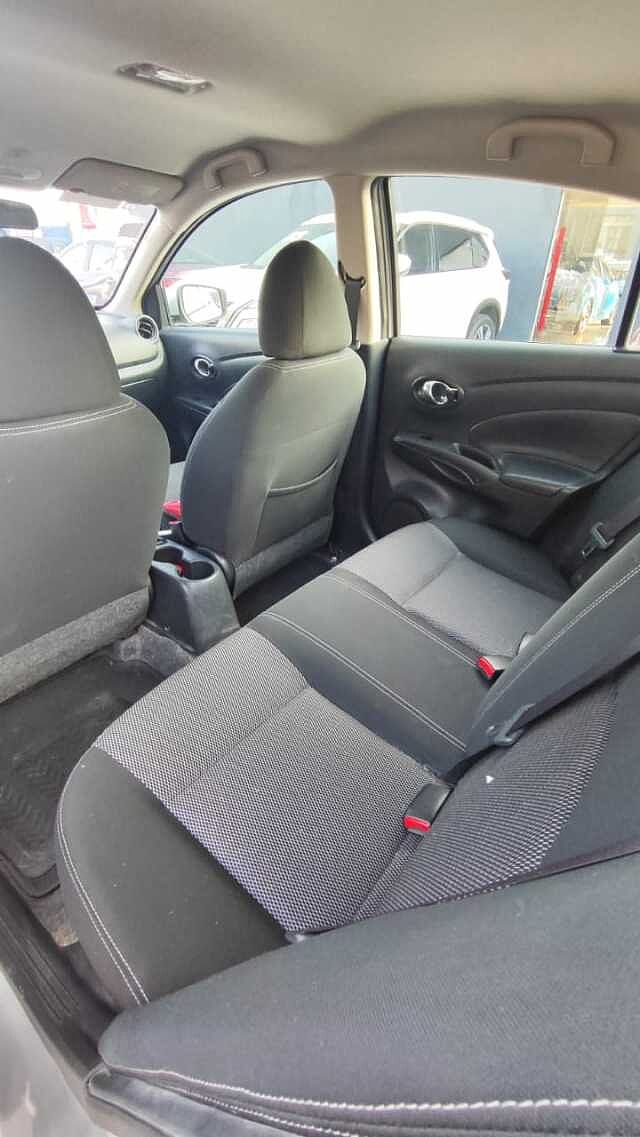 Nissan Versa