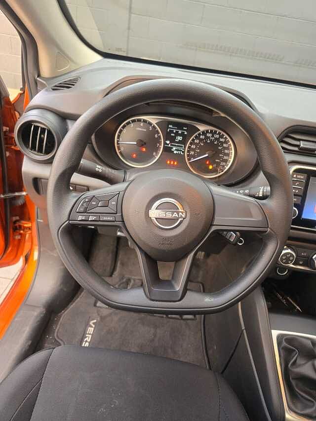 Nissan Versa