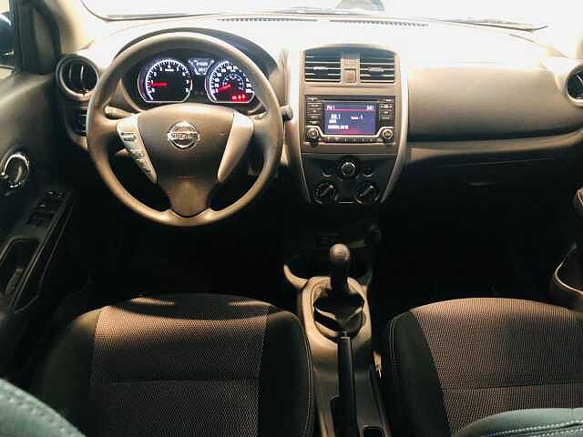 Nissan Versa