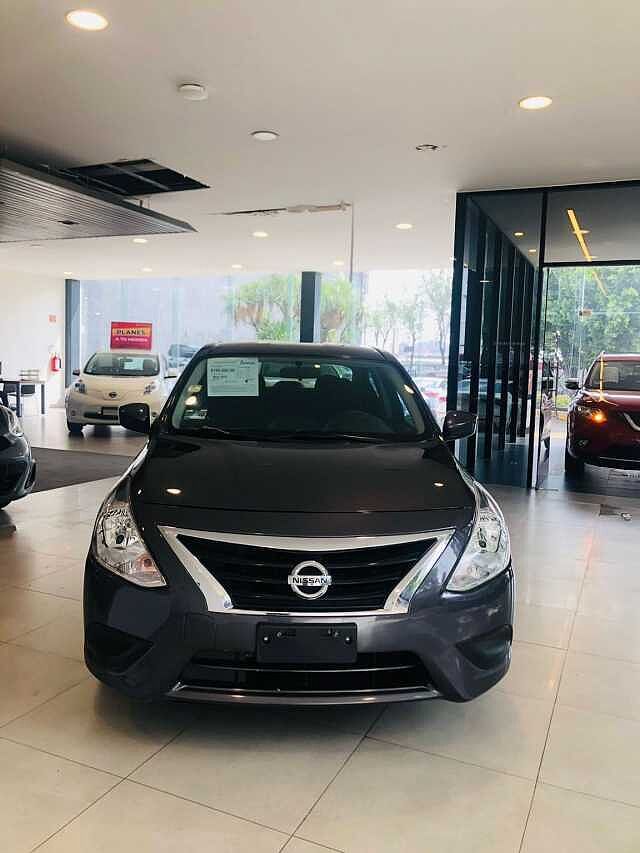 Nissan Versa