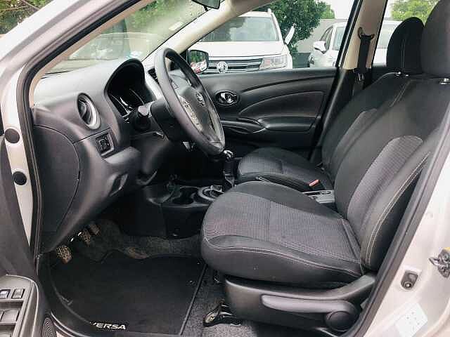 Nissan Versa