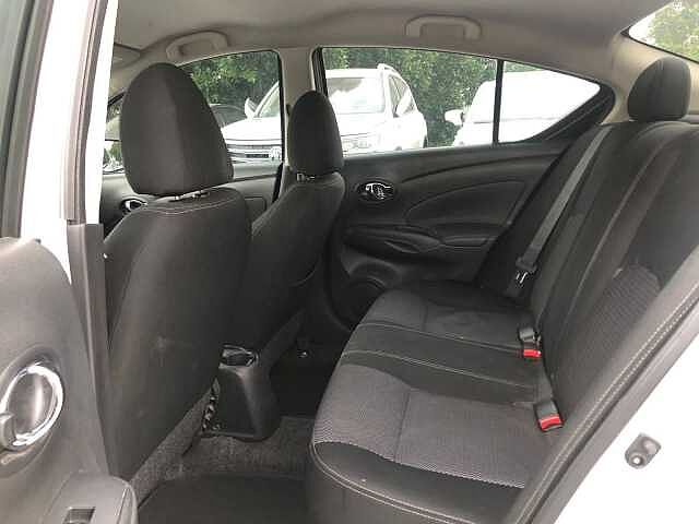 Nissan Versa