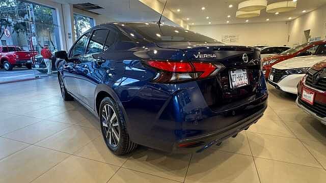 Nissan Versa