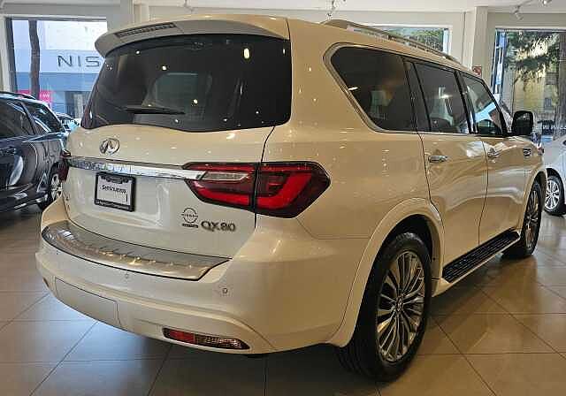 Infiniti QX80