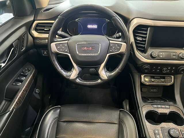 GMC Acadia