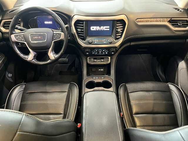 GMC Acadia