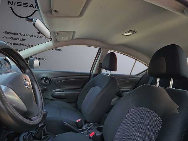 Nissan Versa
